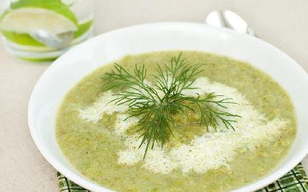Krem koperkowy z menu Beszamel