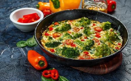 Omlet na słono - TOP 9 wytrawnych omletów